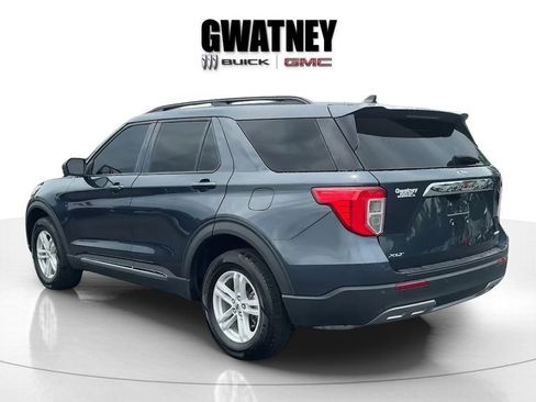 Used 2024 Ford Explorer XLT w/ Equipment Group 202A AWD/4WD image 6
