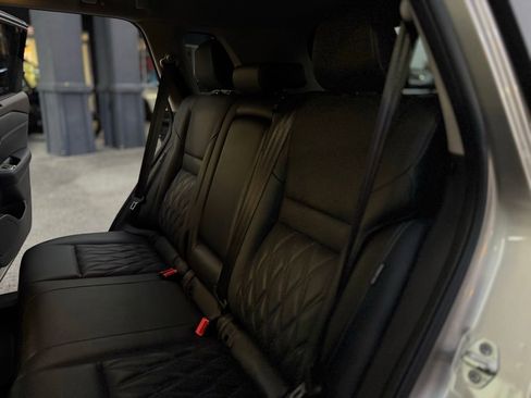 Used 2021 Nissan Rogue Platinum image 27