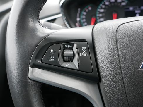 Used 2019 Chevrolet Trax Premier image 31