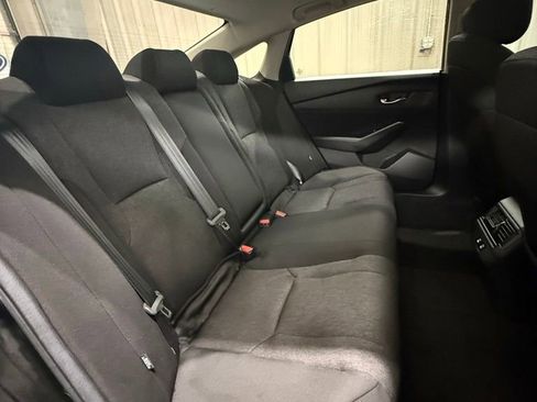 Used 2025 Honda Accord SE image 19