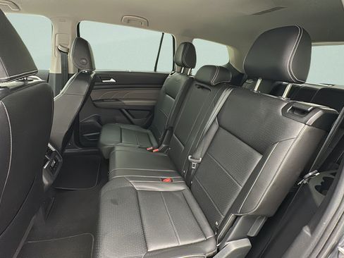 Used 2023 Volkswagen Atlas SE AWD/4WD image 10