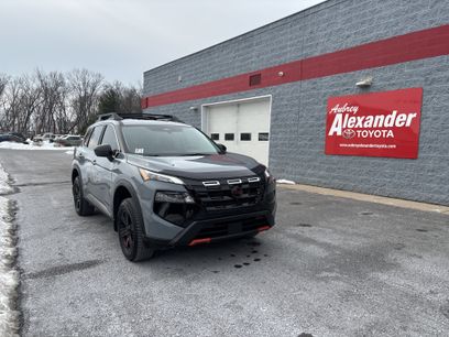 Used 2025 Nissan Rogue SV