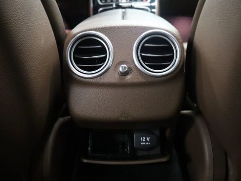 Used 2017 Mercedes-Benz E 300 4MATIC image 17