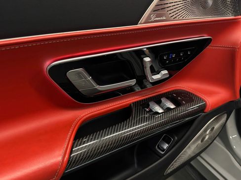 Used 2022 Mercedes-Benz SL 63 AMG 4MATIC image 25