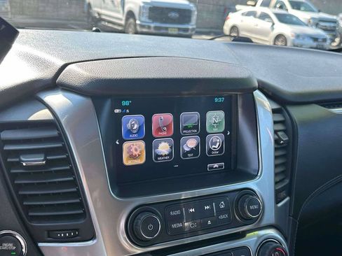 Used 2018 Chevrolet Tahoe LT w/ Luxury Package AWD/4WD image 30