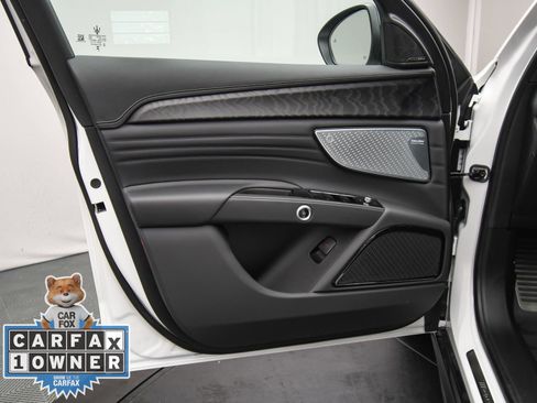 Used 2025 Maserati Grecale Modena AWD/4WD image 36