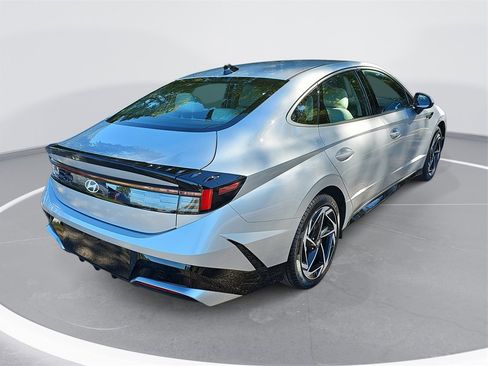 New 2026 Hyundai Sonata SEL image 5
