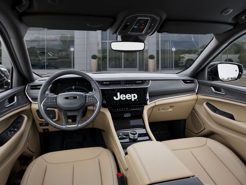 New 2026 Jeep Grand Cherokee L Limited AWD/4WD image 40