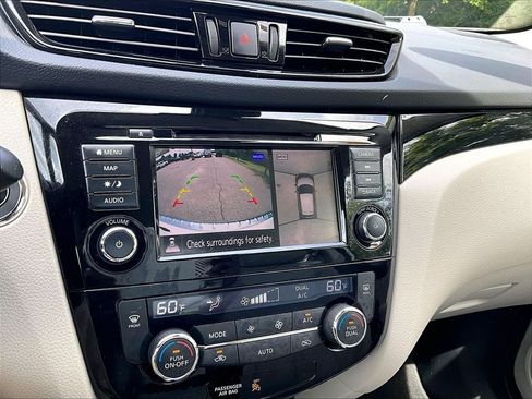 Used 2022 Nissan Rogue Sport SL AWD/4WD image 19