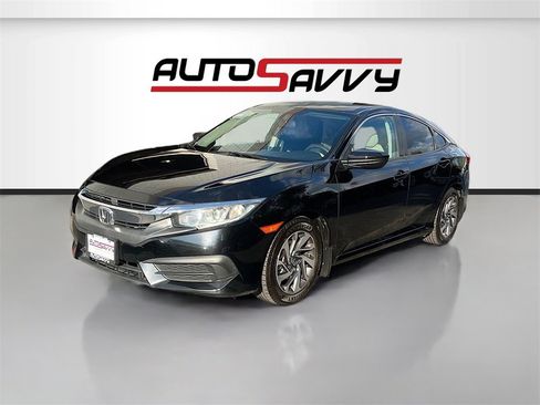 Used 2018 Honda Civic EX image 3