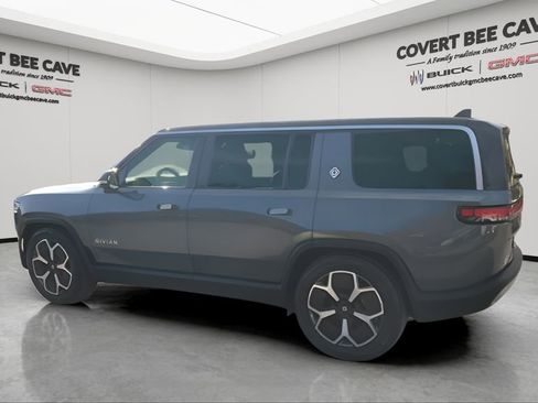 Used 2023 Rivian R1S Adventure image 6