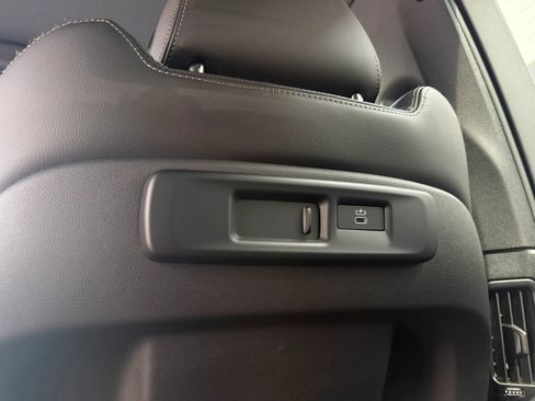 Used 2022 BMW X5 sDrive40i w/ M Sport Package RWD image 20