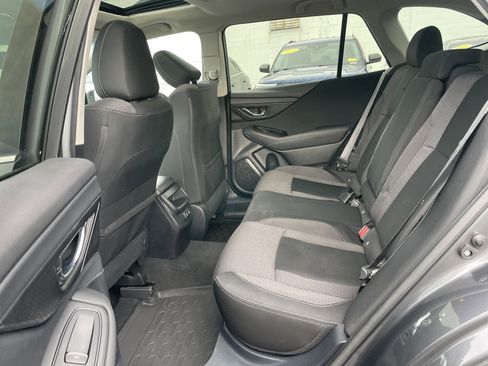 Used 2020 Subaru Outback Premium image 77