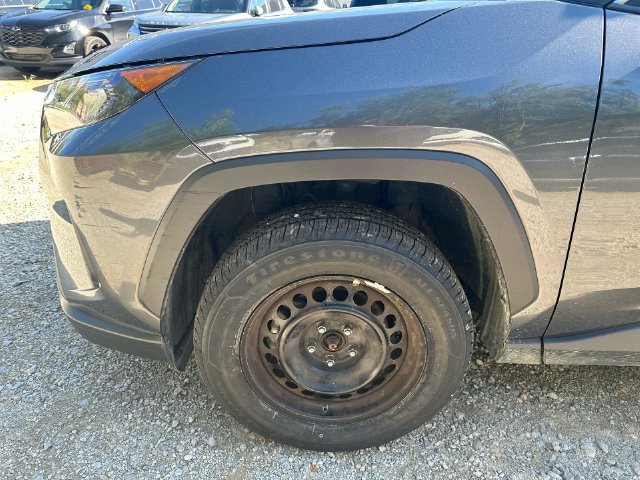 Used 2019 Toyota RAV4 LE AWD/4WD image 43