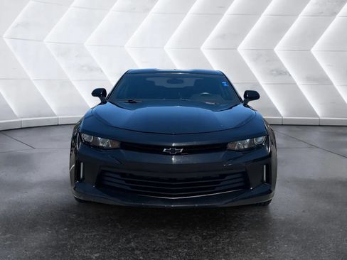 Used 2017 Chevrolet Camaro LT RWD image 8