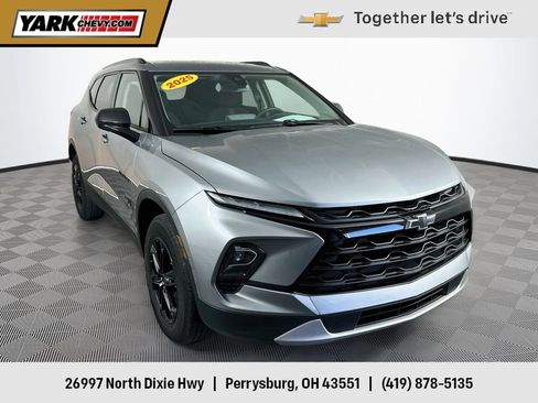 Certified 2025 Chevrolet Blazer LT w/ Convenience Package FWD image 1