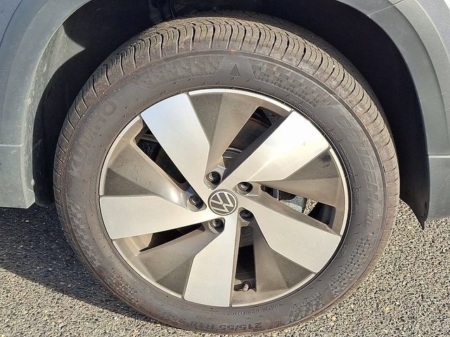 Used 2025 Volkswagen Taos S AWD/4WD image 9