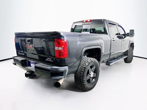 Used 2016 GMC Sierra 2500 Denali w/ Duramax Plus Package AWD/4WD image 7