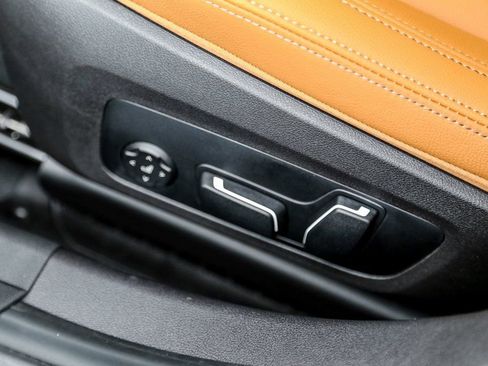 New 2026 BMW 330i xDrive Sedan w/ M Sport Package image 19