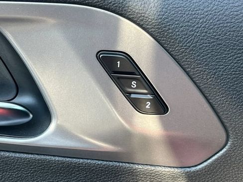 New 2026 Chrysler Pacifica Select FWD image 16