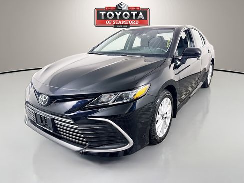 Certified 2024 Toyota Camry LE image 3