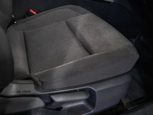 Used 2025 Toyota Camry LE image 33