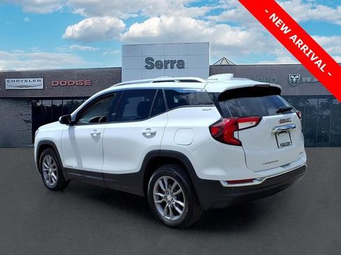 Used 2022 GMC Terrain SLT w/ Tech Package AWD/4WD image 4