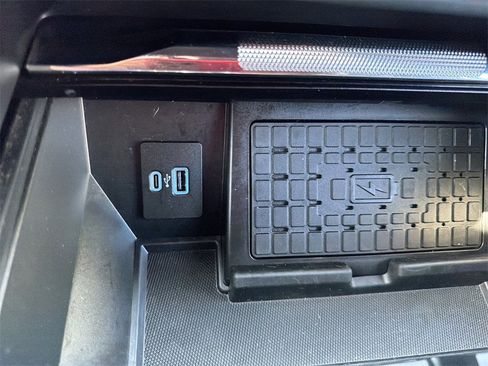 Used 2023 Ford F150 Lariat w/ Equipment Group 502A High image 31