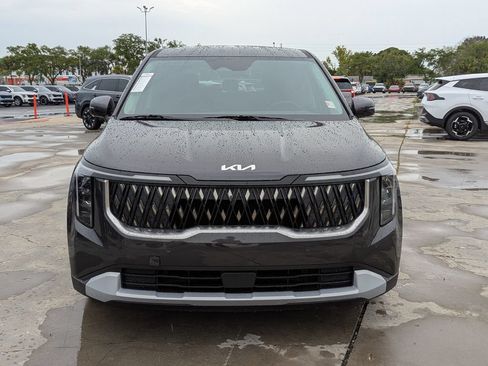 New 2026 Kia Carnival FWD image 3