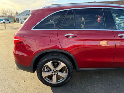 Used 2018 Mercedes-Benz GLC 300 GLC 300 4MATIC Sport Utility 4 image 48