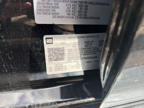 Used 2022 GMC Sierra 1500 SLT image 8