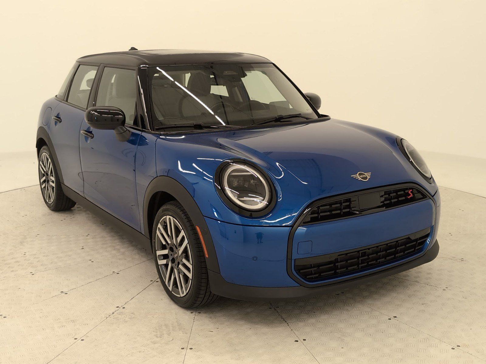 Used 2025 MINI Cooper S FWD image 18