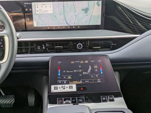 Used 2026 INFINITI QX80 4WD w/ Sport Exterior Package image 19