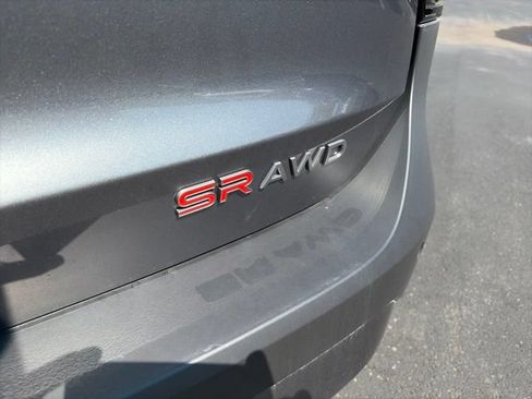 Used 2025 Nissan Kicks SR AWD/4WD image 6