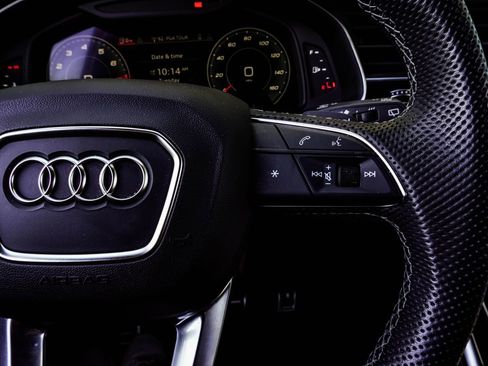 Used 2023 Audi SQ7 Prestige AWD/4WD image 30