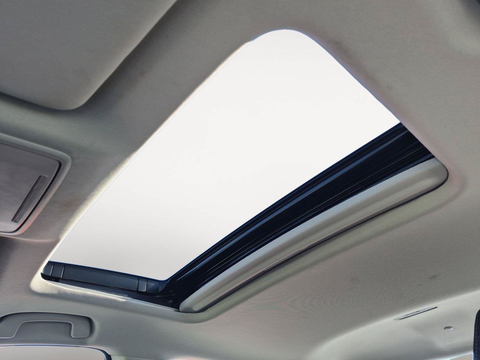 Certified 2024 Honda Accord EX image 29