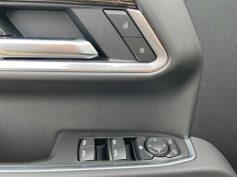 New 2026 GMC Sierra 1500 Elevation image 26