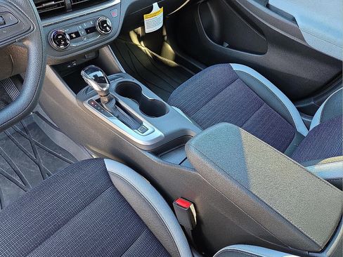 New 2026 Buick Envista Preferred w/ Advanced Safety Package image 25