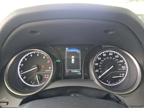 Used 2024 Toyota Camry SE w/ Cold Weather Package FWD image 3