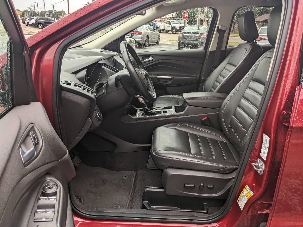 Used 2018 Ford Escape Titanium AWD/4WD image 10
