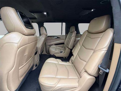 Used 2019 Cadillac Escalade ESV Platinum image 20