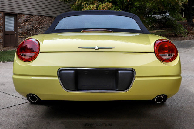 Used 2002 Ford Thunderbird RWD image 16