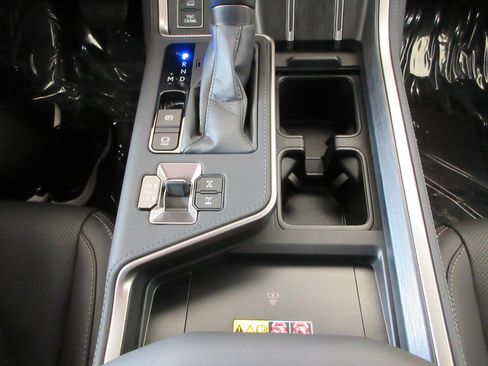 Used 2026 Lexus GX 550 AWD/4WD image 45