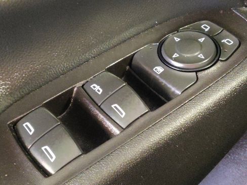 Used 2020 Chevrolet Equinox LT FWD image 27
