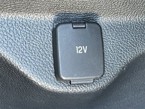 Used 2024 Ford Edge Titanium image 28