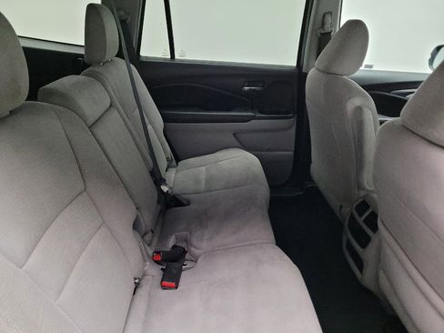 Used 2017 Honda Pilot LX image 19
