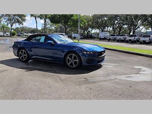 Used 2024 Ford Mustang Convertible image 38