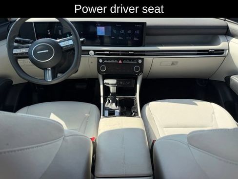Used 2025 Hyundai Tucson SEL FWD image 7