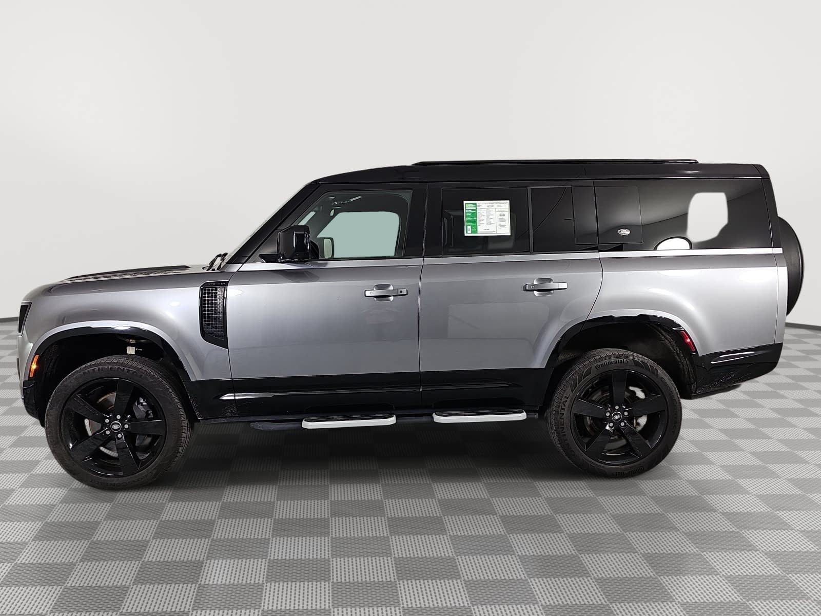 Used 2023 Land Rover Defender 130 X-Dynamic SE AWD/4WD image 3