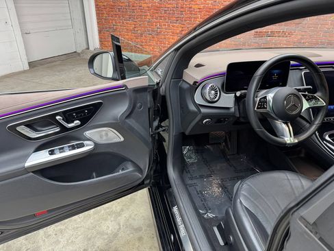 Certified 2023 Mercedes-Benz EQE 500 4MATIC Sedan image 8